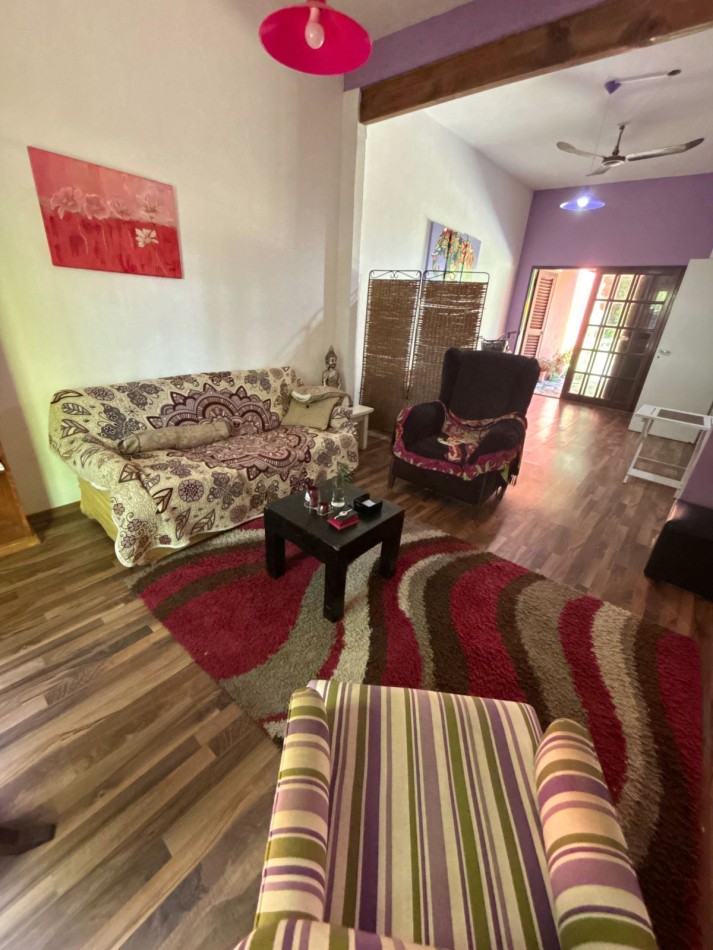 CASA 4 AMBIENTES CON PILETA Y PATIO 