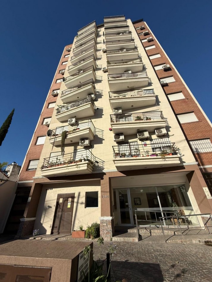 DOS AMBIENTES CON COCHERA 