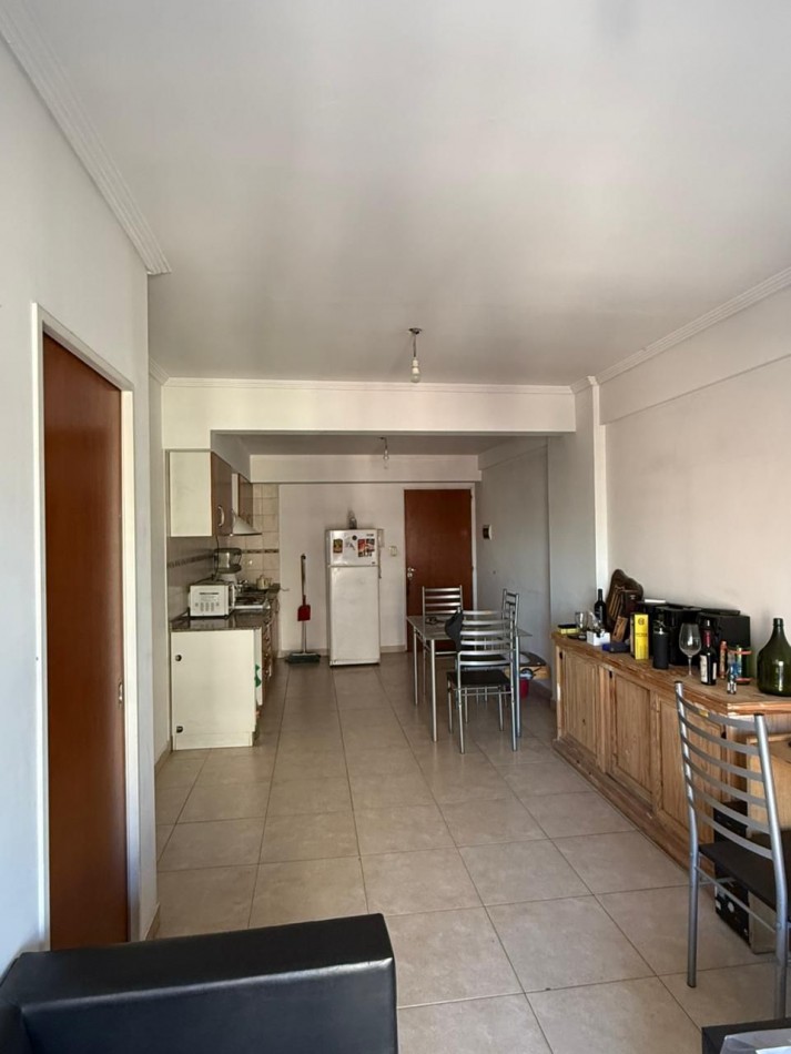 DOS AMBIENTES CON COCHERA 