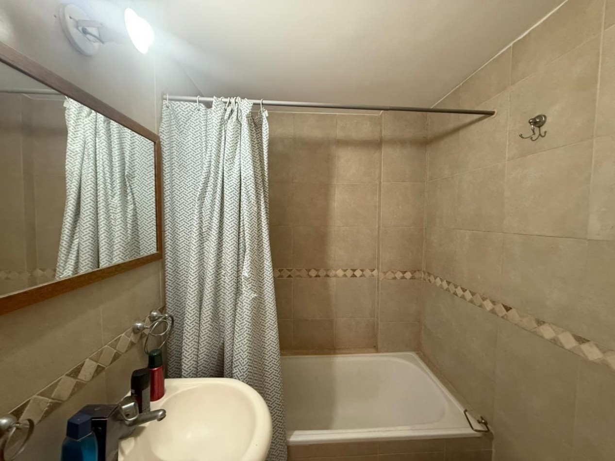 DOS AMBIENTES CON COCHERA 