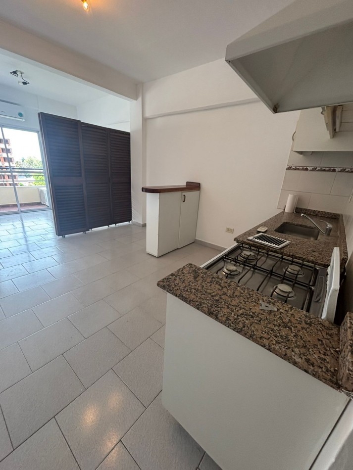 MONOAMBIENTE CON BALCON MUÑIZ CENTRO EN VENTA 