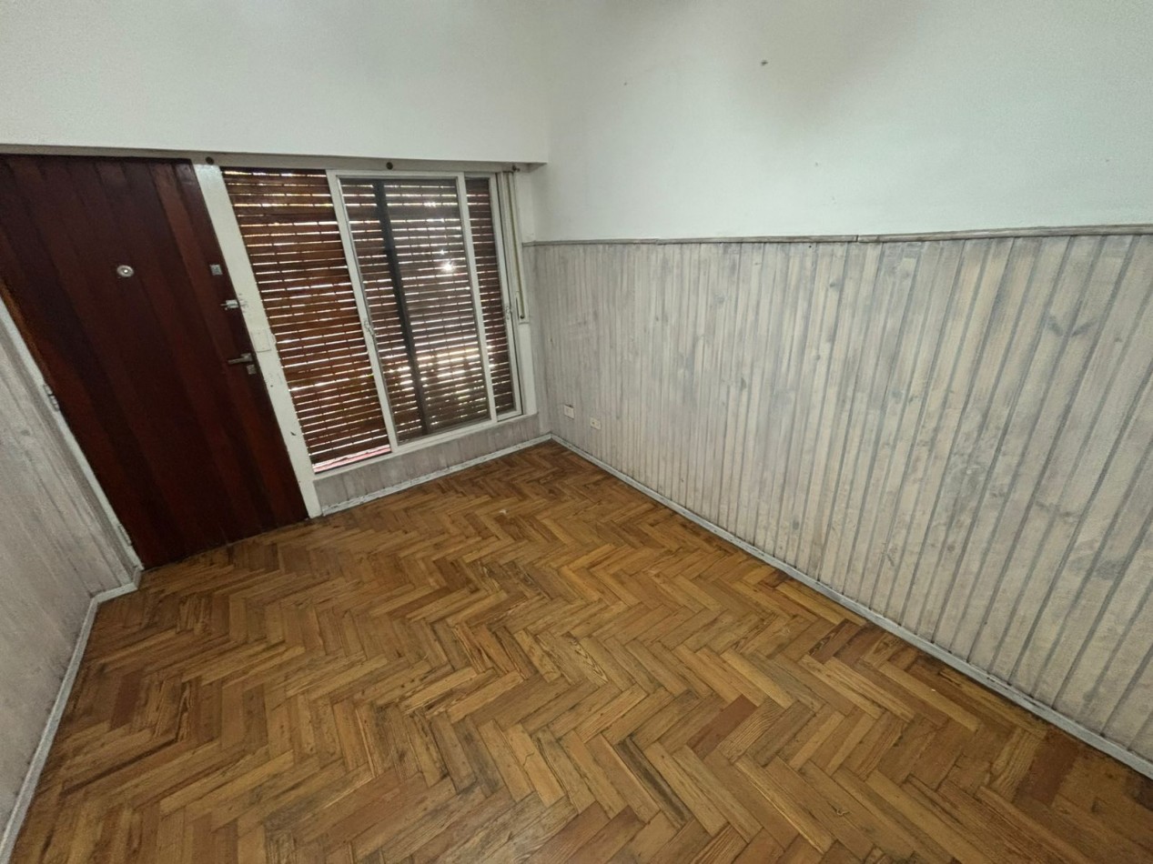 DOS AMBIENTES PLANTA BAJA EN VENTA 