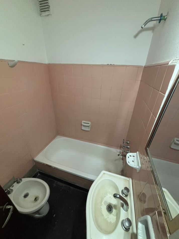 DOS AMBIENTES PLANTA BAJA EN VENTA 