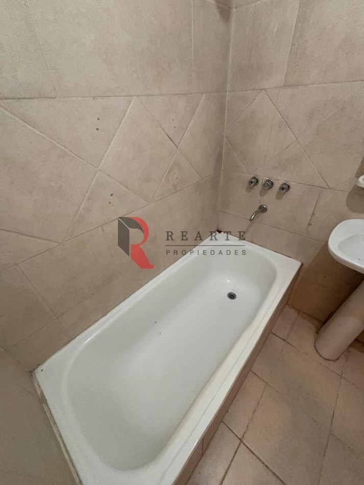 DOS AMBIENTES EN PLANTA BAJA EN VENTA 