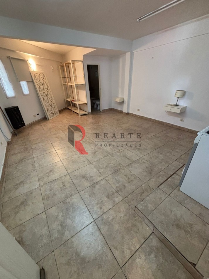 MONOAMBIENTE EN PLANTA BAJA  MUÑIZ 